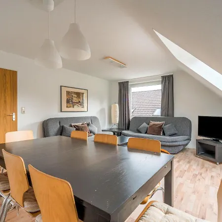 Spacious Near Ski Area In